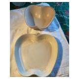 Pfaltzgraff apple shaped bowls, largest is 9.5"D