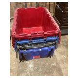 4 plastic crates