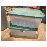 2 Rubbermaid 28 gal totes w/lids