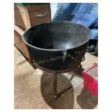 Cast iron butchering kettle with stand, 26"D