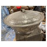 Vintage metal dough bowl w/lid, 18"d