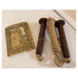 Vtg skipping rope w/wood bobbin handles &