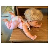 Vtg Oopsie Daisy doll, working