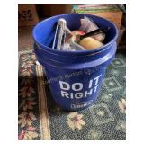 Loweï¿½s 5 gal bucket w/ paint supplies, rollers,