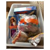 Anastasia Burger King toys, doll, train w/tote,