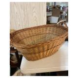 Wicker basket 10" x 27ï¿½ x 19ï¿½