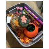Misc. seasonal decor, fall, w/tote