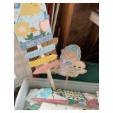 Totes/Easter signs,floral tulips, etc