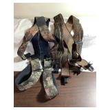 2 pr camo suspenders