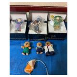 Calico Critters mole family, & box buddies,