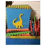 14 squares Dinosaur interlocking foam floor mat