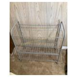 Metal 3 tier rack, 23x12x23"