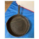 Wagners cast iron skillet 10 1/2",