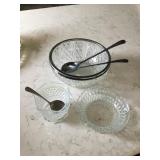 Glass silverplated serving bowl w/fork & spoon 8'