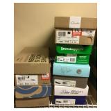 6 pr Womenï¿½s shoes, size 8.5,  Clark,