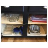 Contents of 1 kitchen cabinet - Glass, Pyrex