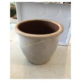Stoneware crock, 7.5'H