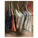 9 pr. Ladies capris size 10 P -