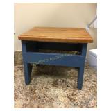 Wooden step stool, 12x10'