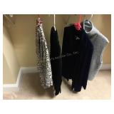 4 Womenï¿½s dress tops, size S-M, Travel Smith,