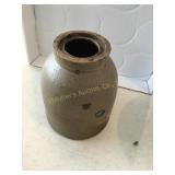 Stoneware storage crock, 7.5'H