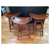 3 Solid wood swivel kitchen bar stools, 22x24',