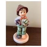 Goebel Hummel figurine, Lost Stocking, 1965, 4.75"