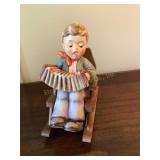 Goebel Hummel figurine, Practice makes Perfect,