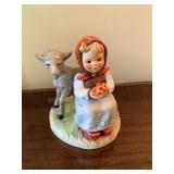 Goebel Hummel Figurine, Good Friends, 4.25"H