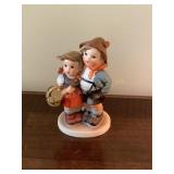 Goebel Hummel figurine, Surprise, 4"H