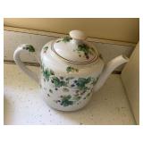 Andrea by Sadeï¿½s teapot, Japan