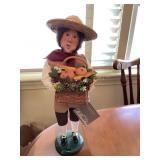 Byers Choice Caroler Williamsburg harvest man,
