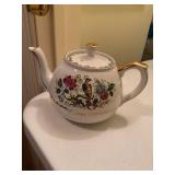 Ellgreave ironstone tea pot England peacock