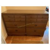 Dresser w/6 dovetail drawers 16ï¿½x48ï¿½x31ï¿½ &