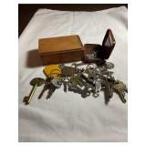 20+ Misc keys, wood box-4 1/2 x 1 1/2 x3", etc