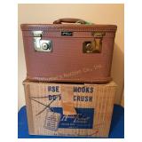Vintage Amelia Earhart train case w/box