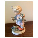 Goebel Hummel figurine, Bumblebee Friend, 5