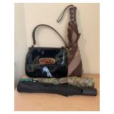 Allison handbag 10 1/2" x 8ï¿½ x 3 & 3 umbrellas