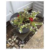 Potted geranium mix flowers w/plastic 16' pot