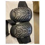 Ce'cerdr Knee pads