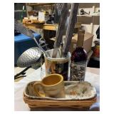 Longaberger basket w/ cloth liner & mug 11 1/2' x