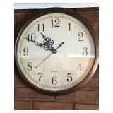Quartz battery operated wall clock 18'd