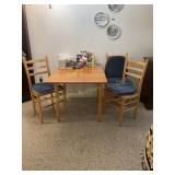 Drop leaf Dining table w/ 3 chairs 48" x 30"