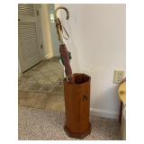 Wood umbrella holder w/4 umbrellas  19" tall