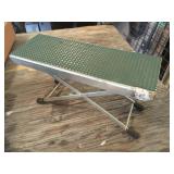 Guitar non skid foot rest 10"L