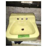 Cast iron sink 19" x 16 1/2ï¿½ x 8ï¿½