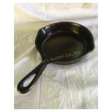 Wagner Ware Sidney cast iron skillet #0
