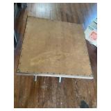 Wood folding table 27" x 27ï¿½ x 27ï¿½