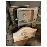 Misc sinks, 22" x 32ï¿½