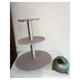 Rotating display - works - 17" base x 19ï¿½h